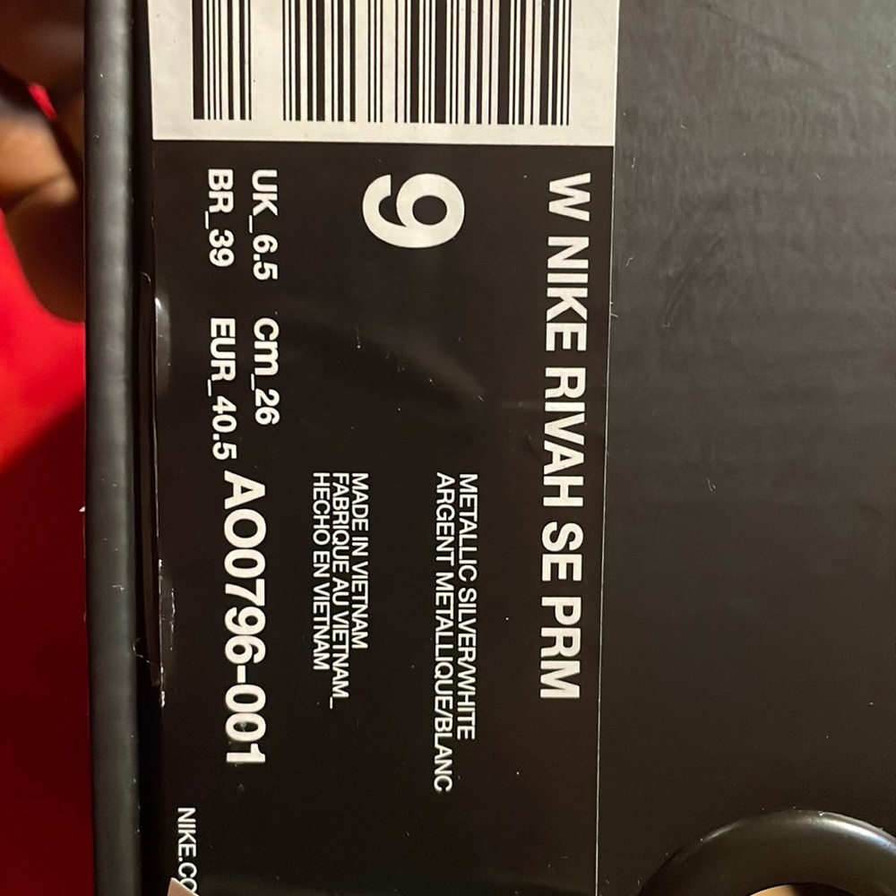 Women Nike Rivah se prm sneakers